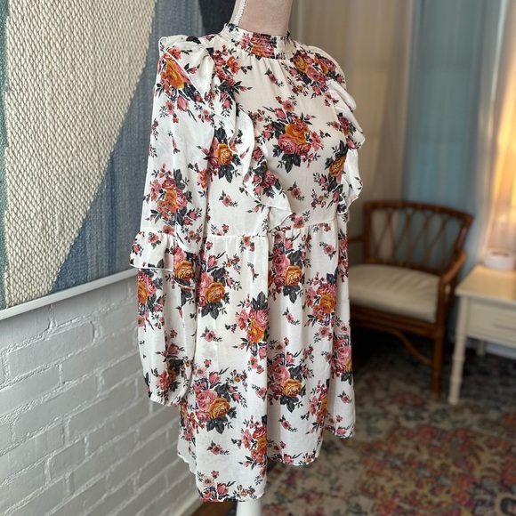 Kit + Sky Creamy Floral Balloon Sleeve Ruffle Dress - Picture 6 of 9